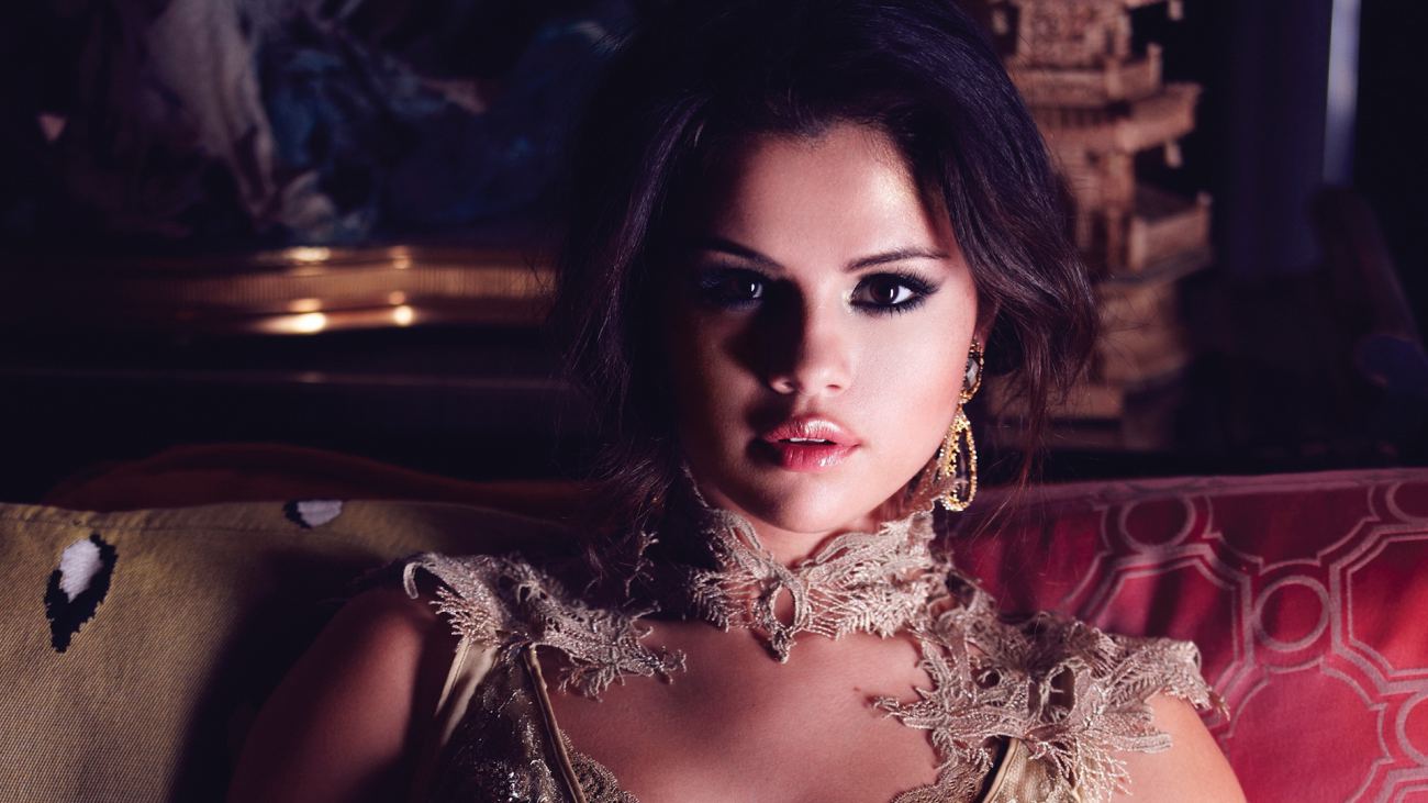 Beloved Selena Gomez Actress HD Wallpaper
